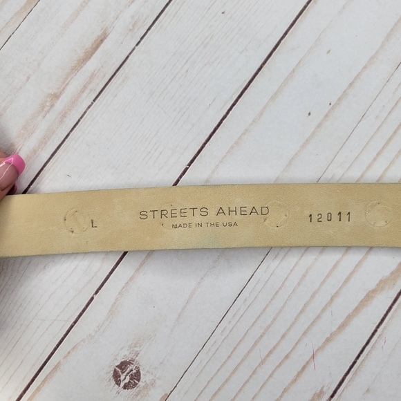 Streets Ahead Italian Leather Ivory Studded Belt - Picture 2 of 2